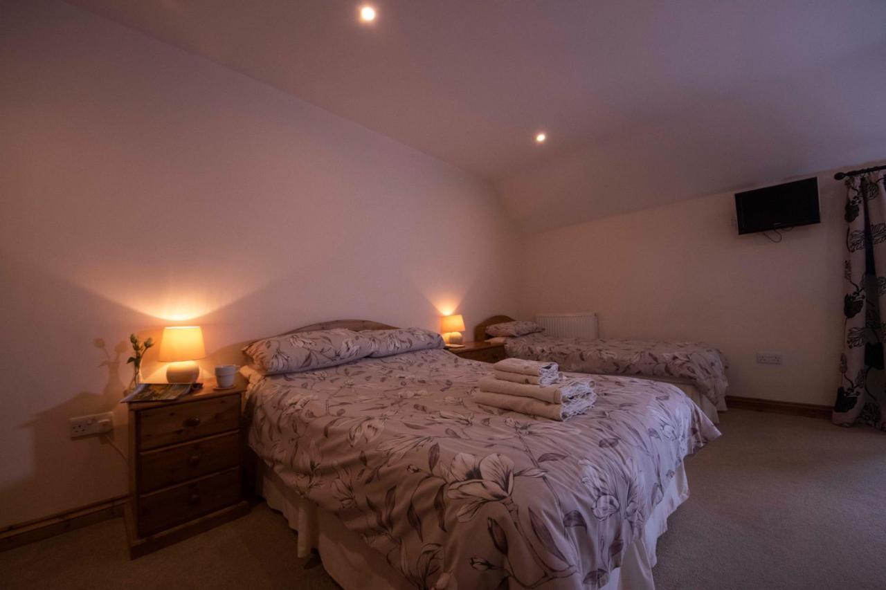 Polhilsa Farm Bed and Breakfast Callington Εξωτερικό φωτογραφία