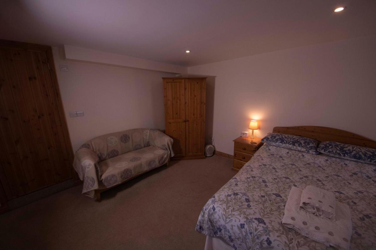 Polhilsa Farm Bed and Breakfast Callington Εξωτερικό φωτογραφία