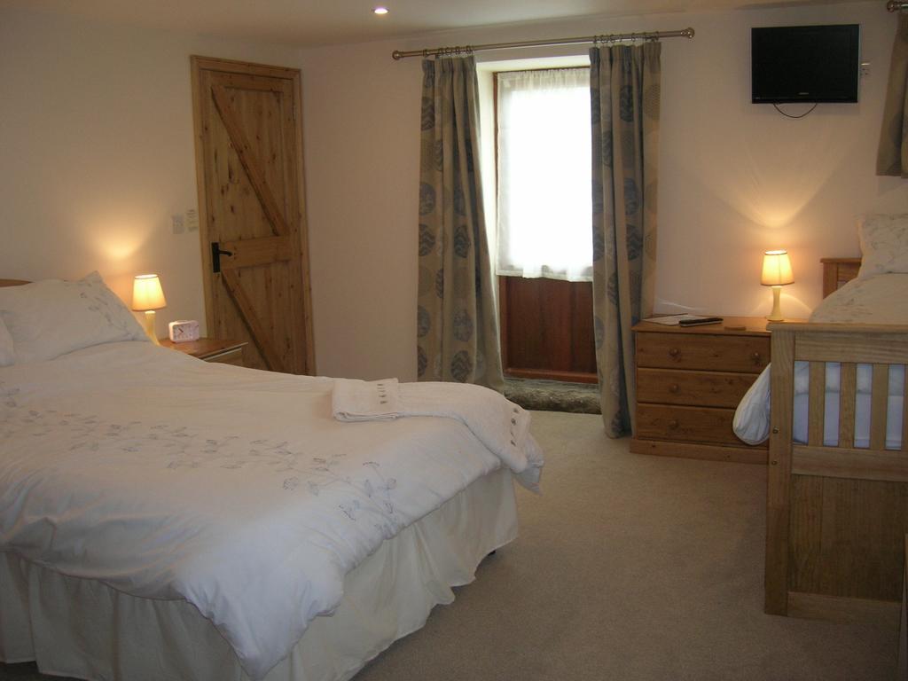Polhilsa Farm Bed and Breakfast Callington Δωμάτιο φωτογραφία